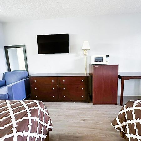 Happy Stay Inn Madisonville I-69 By Oyo Exterior photo