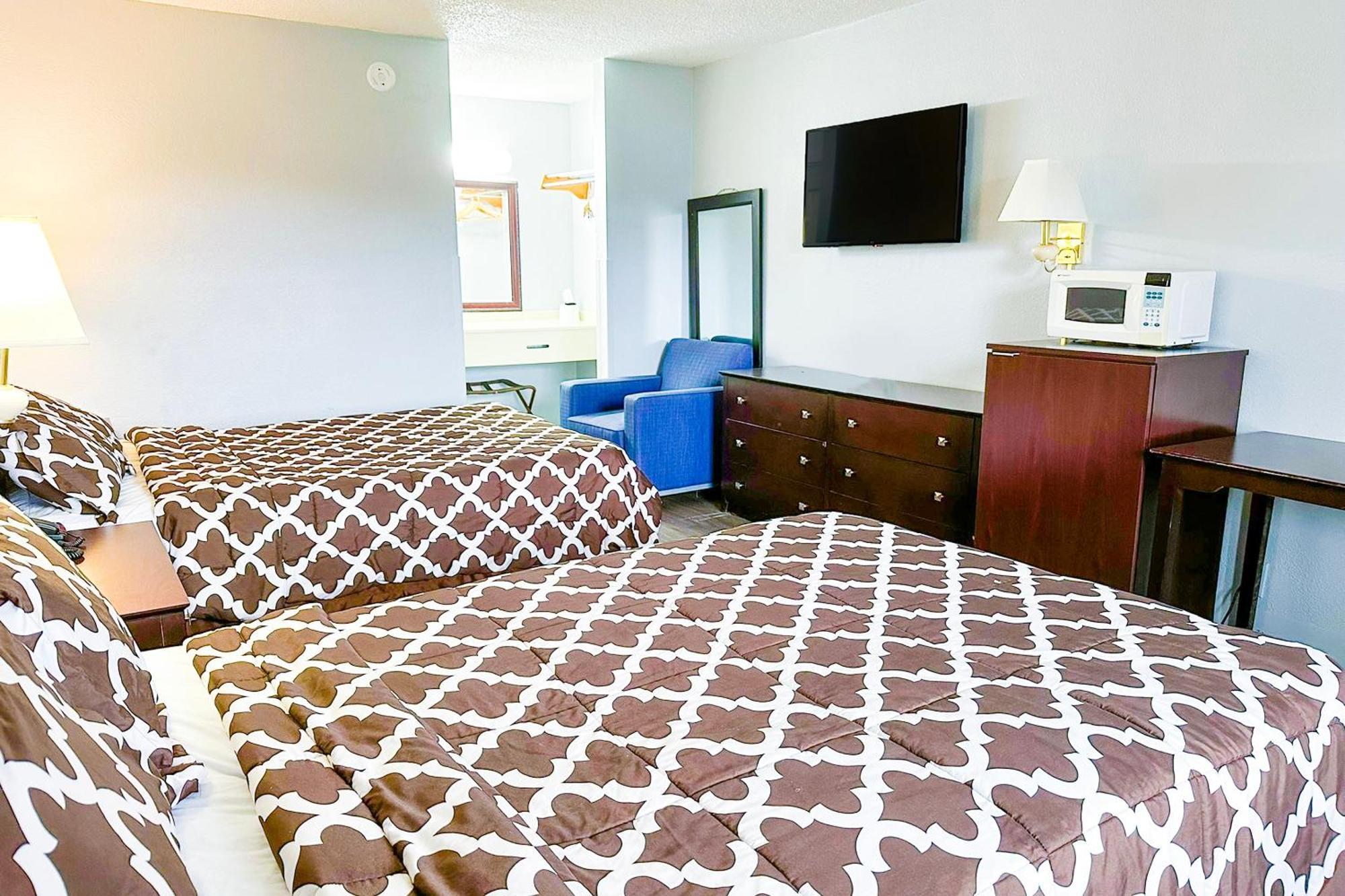 Happy Stay Inn Madisonville I-69 By Oyo Exterior photo