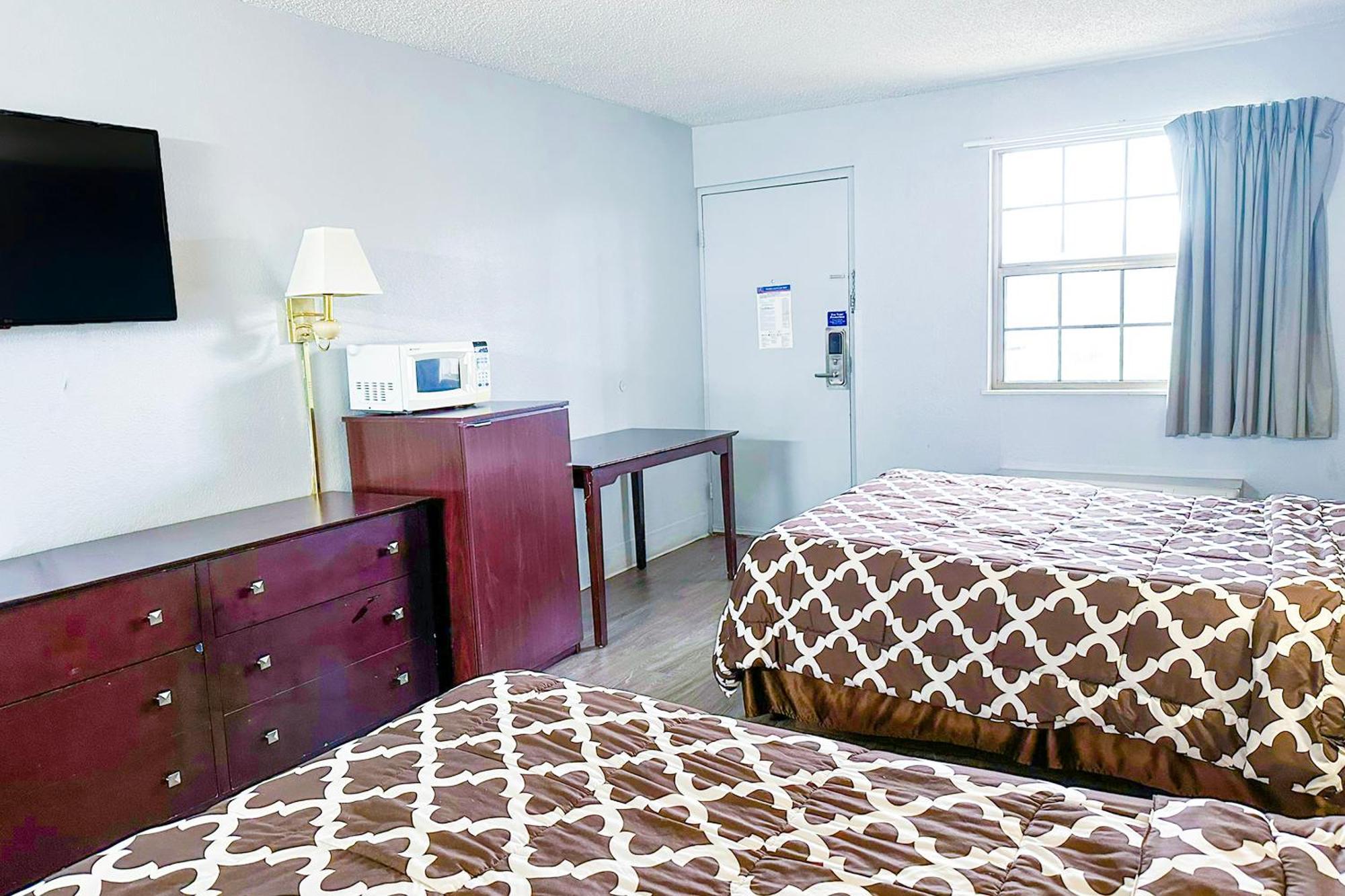 Happy Stay Inn Madisonville I-69 By Oyo Exterior photo